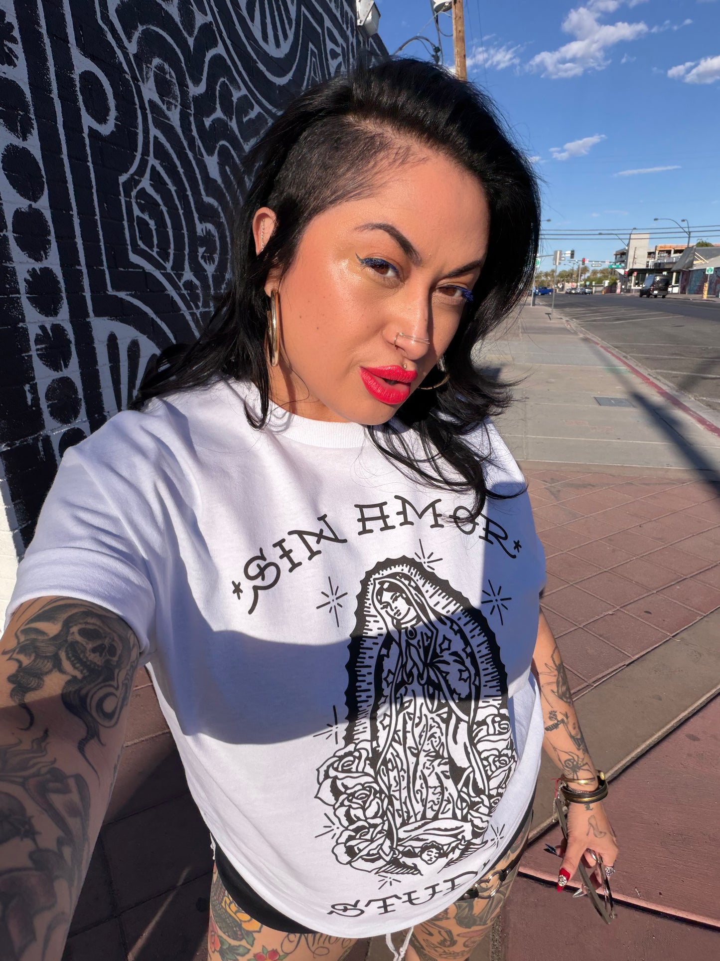 SIN AMOR BASILICA TEE