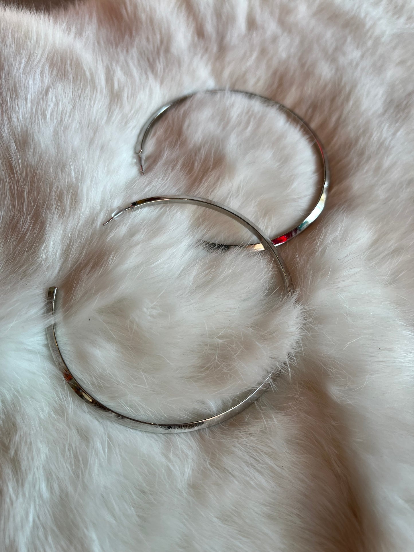 SILVER SHARPENED HOOPS
