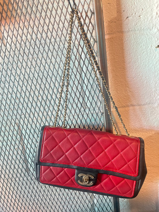 CHANEL Colorblock Flap